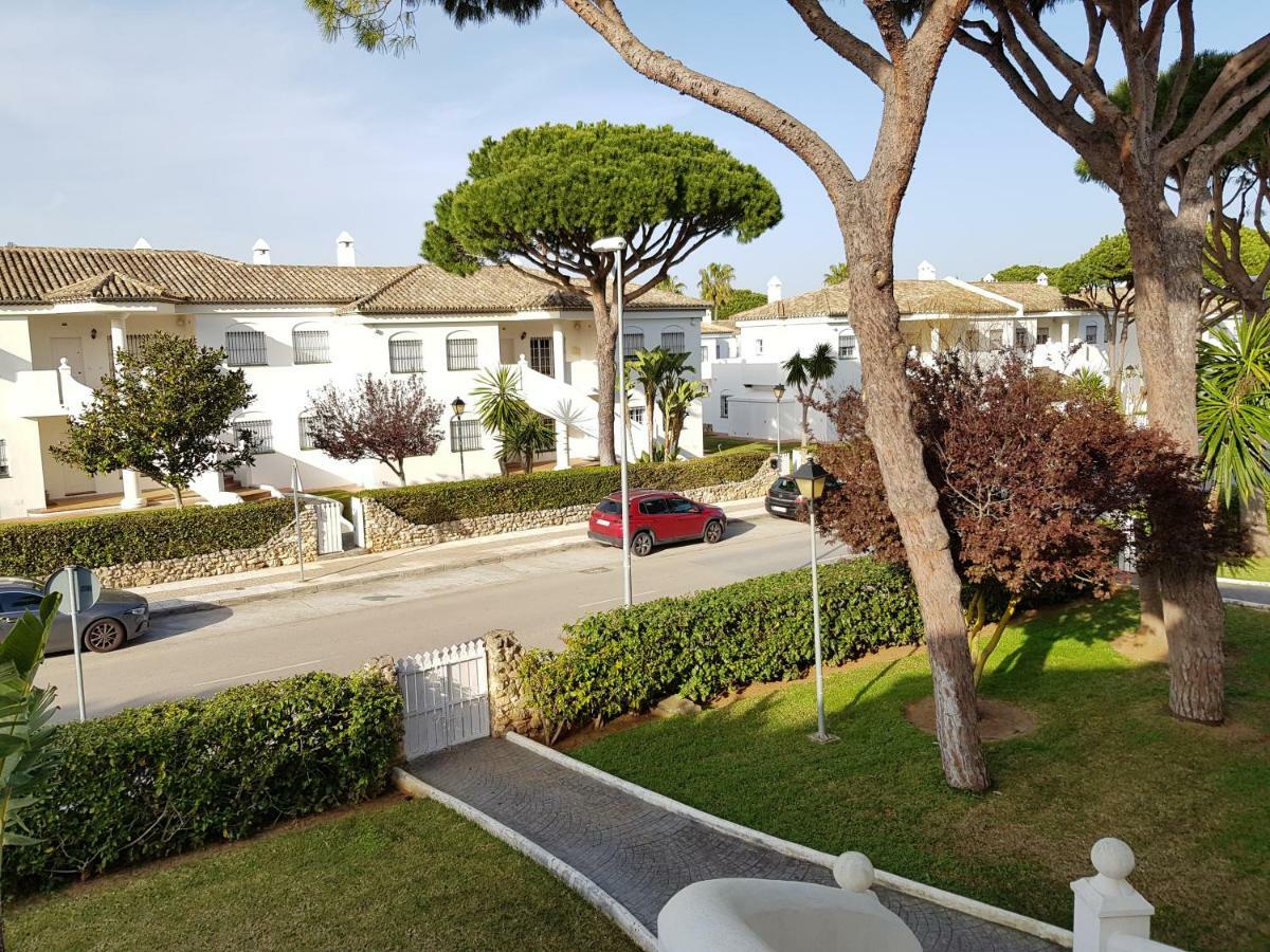 Apartamento Pinar Del Atlantico-La Barrosa Chiclana de la Frontera Eksteriør bilde